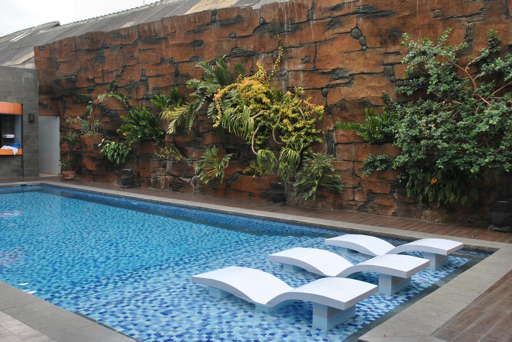 Hotel Arjuna Yogyakarta Exterior photo